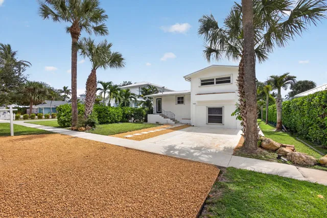 Residence photo 2