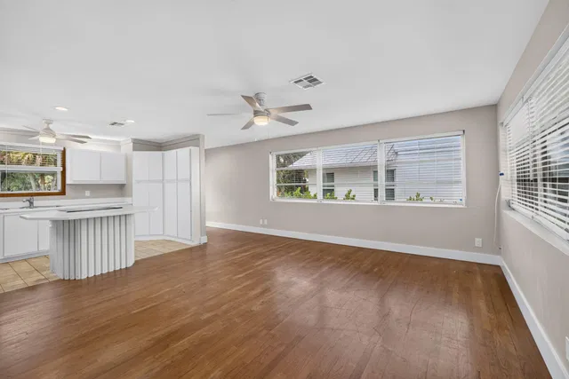 Residence photo 13