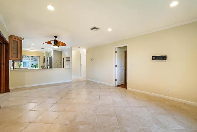 Residence photo 9