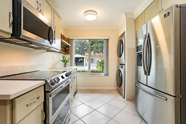 Residence photo 19