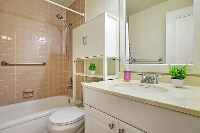 Residence photo 34
