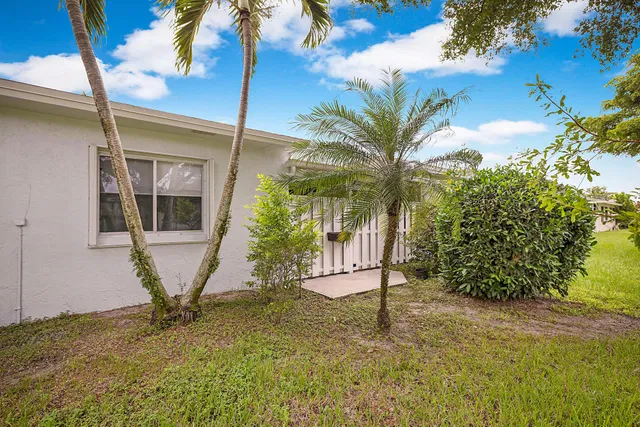 Residence photo 36