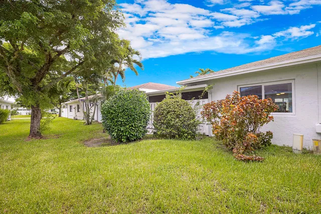 Residence photo 37