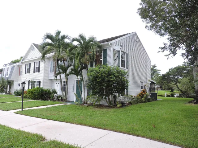 Residence photo 22