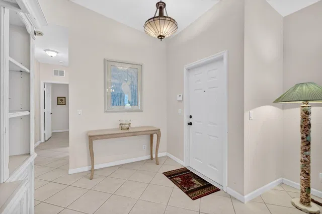 Residence photo 12