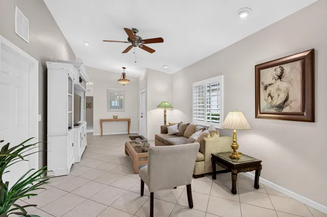 Residence photo 15