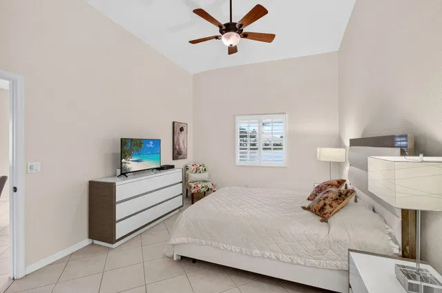 Residence photo 29