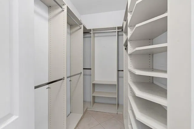 Residence photo 31