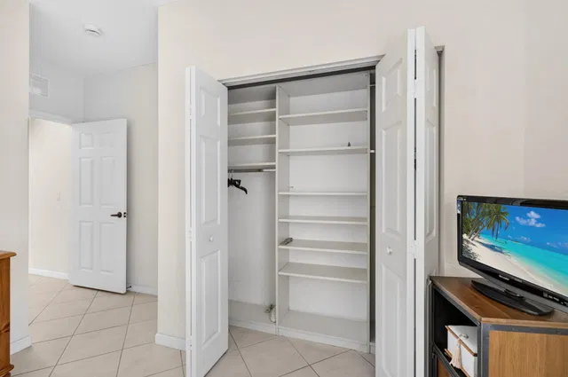 Residence photo 39
