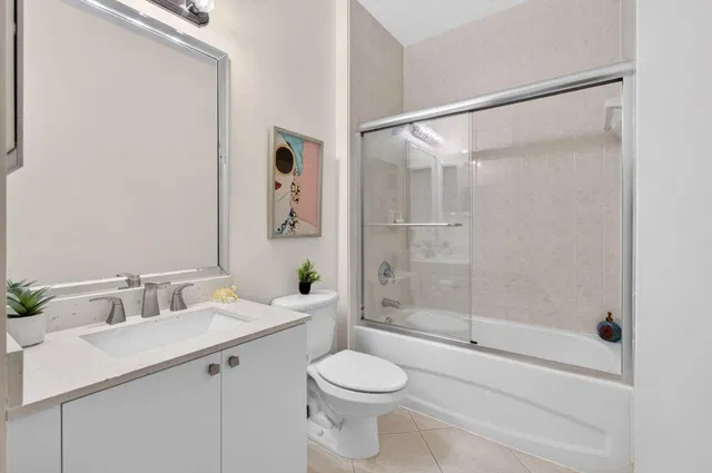 Residence photo 43