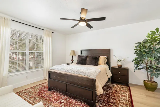Residence photo 18
