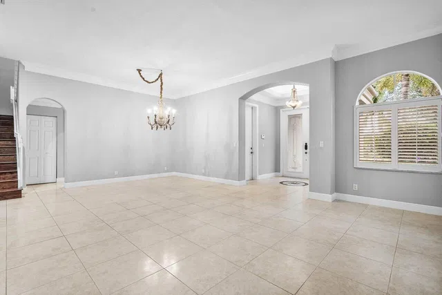 Residence photo 3