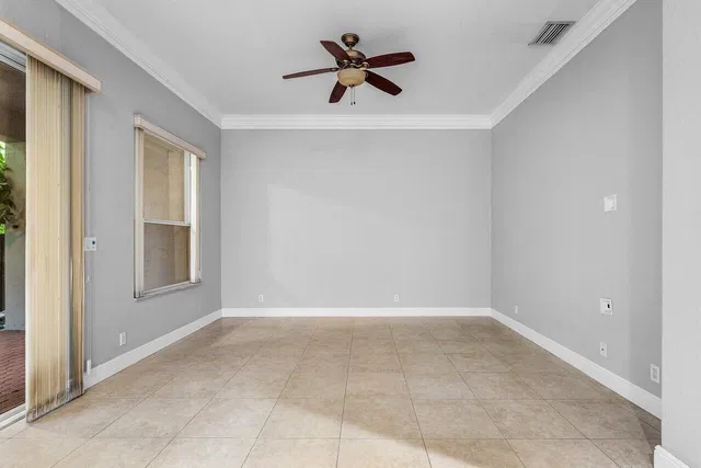 Residence photo 8