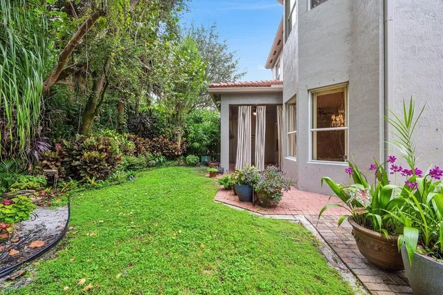 Residence photo 24
