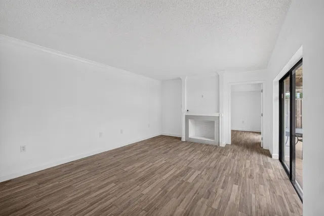 Residence photo 8