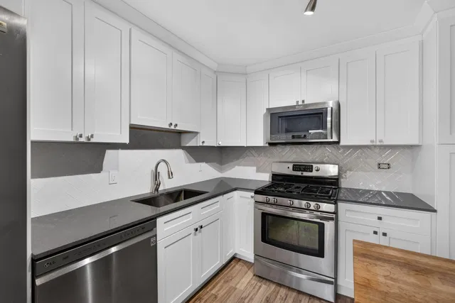 Residence photo 19