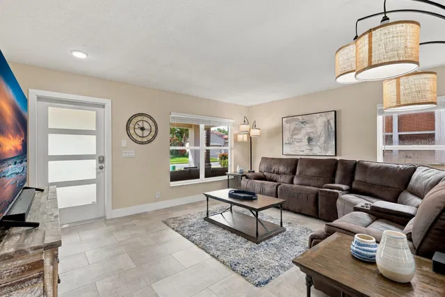  Residence photo 5