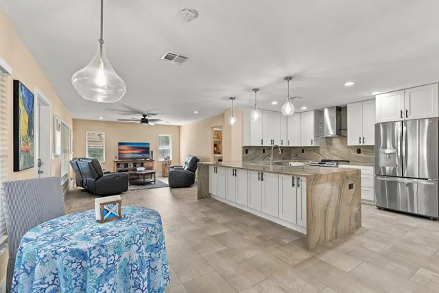  Residence photo 18