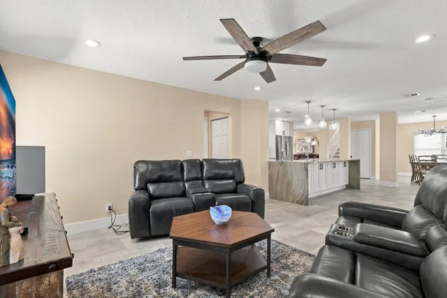  Residence photo 22