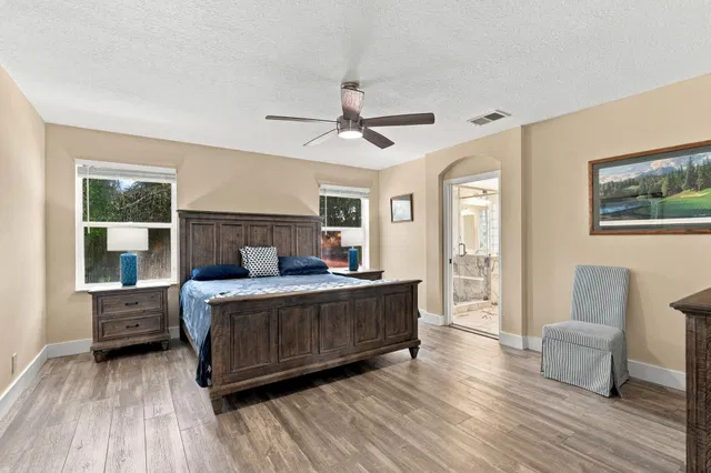  Residence photo 30