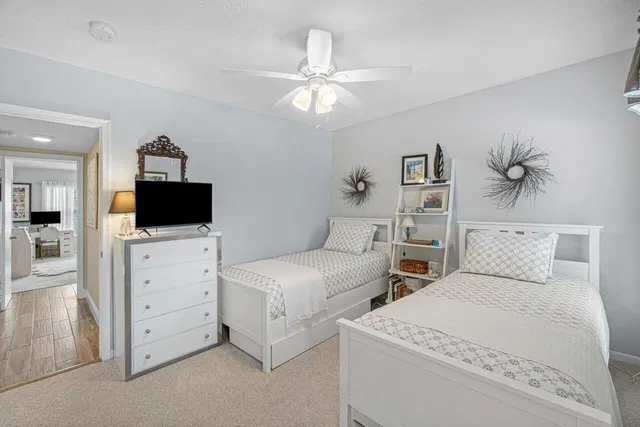  Unit 230 photo 20