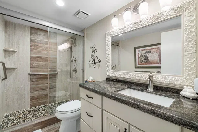  Unit 230 photo 26