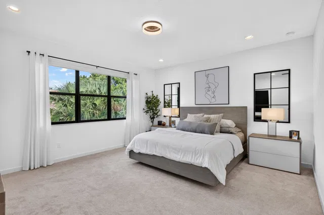 Residence photo 42