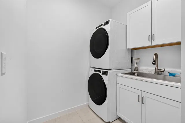 Residence photo 57