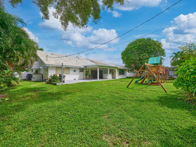  Residence photo 24