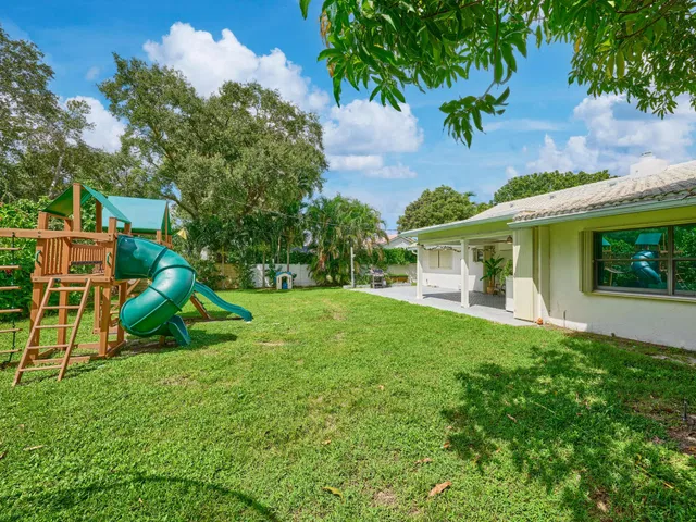  Residence photo 25
