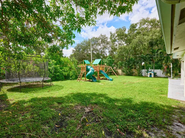  Residence photo 26