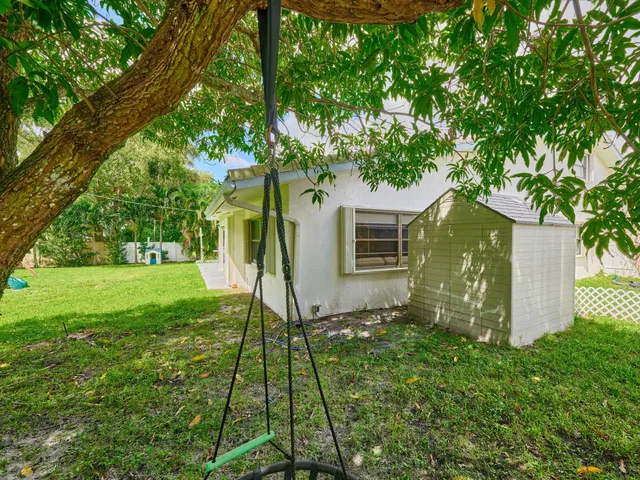  Residence photo 27
