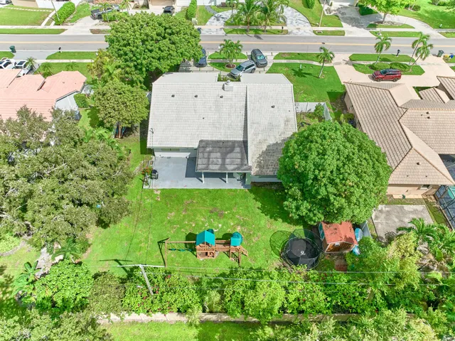  Residence photo 30