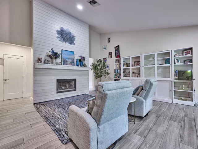  Residence photo 62