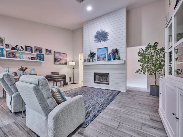  Residence photo 63