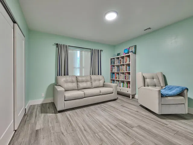  Residence photo 68