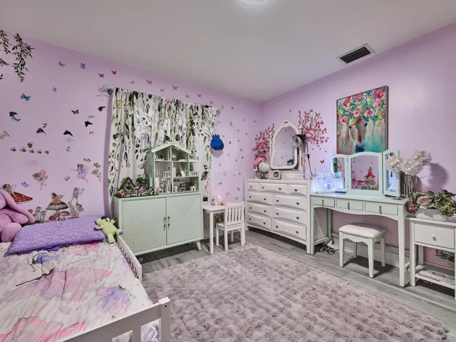  Residence photo 75