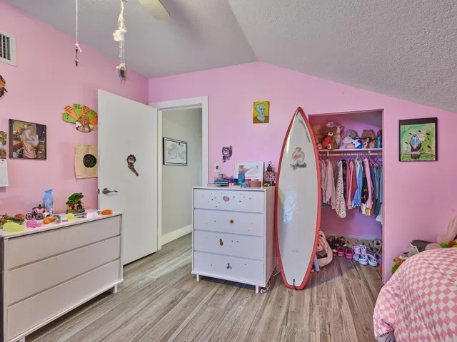  Residence photo 79