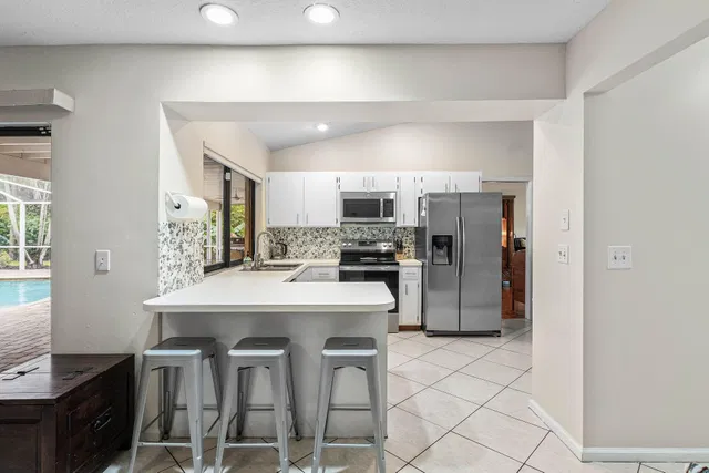 Residence photo 12