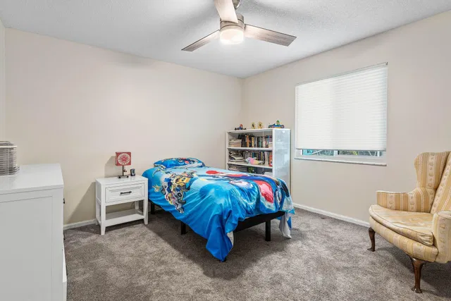 Residence photo 23