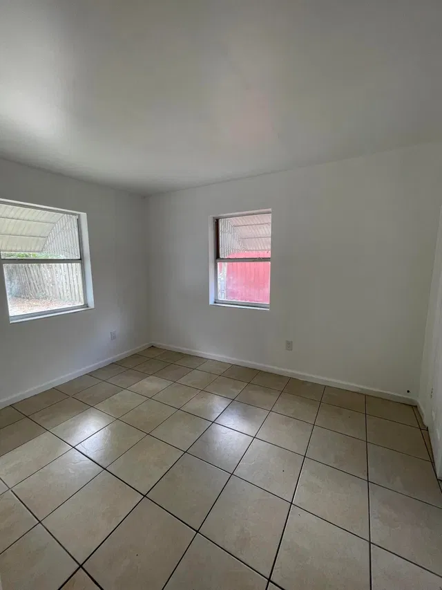  Residence photo 7