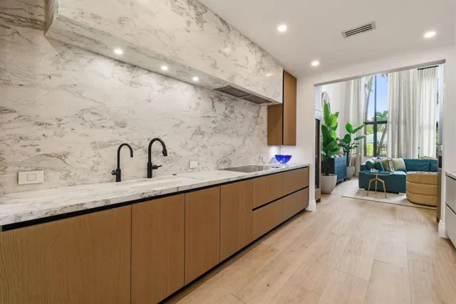 Frenchman's Creek Residence photo 23