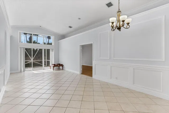 Residence photo 10
