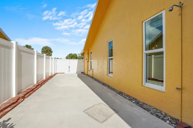  Residence photo 41