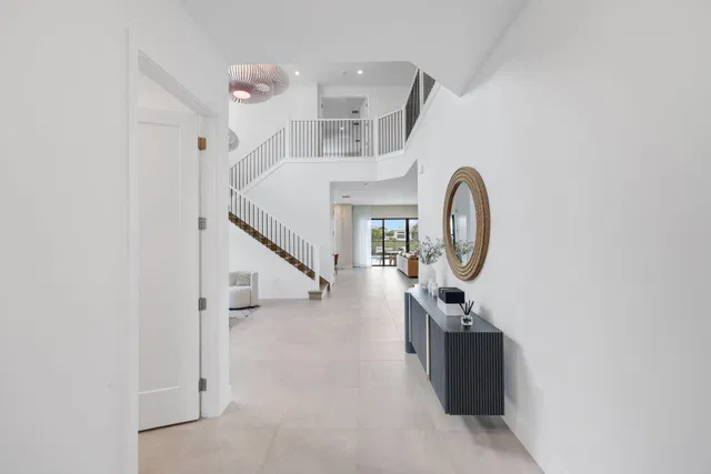 Residence photo 4