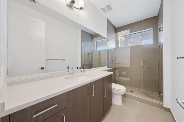 Residence photo 63