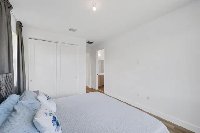 Residence photo 67