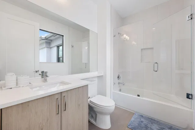 Residence photo 68