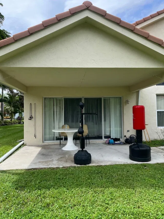  Residence photo 11
