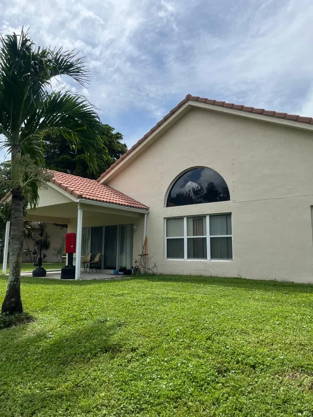  Residence photo 12